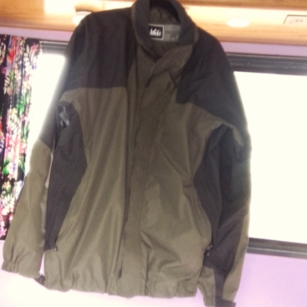 REI men's jacket